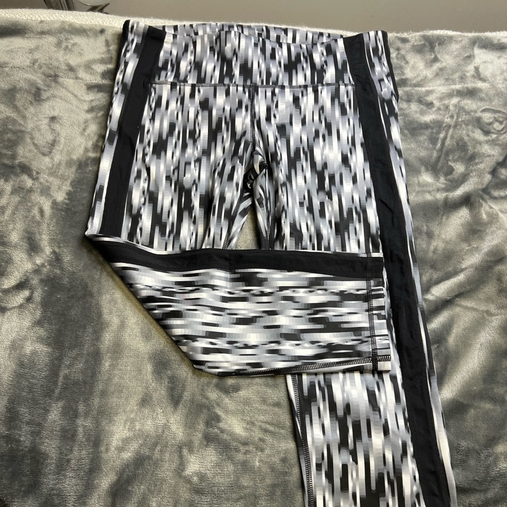 Gap fit gfast leggings size M